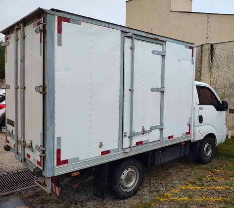 KIA BONGO 2.5 TD DIESEL STD CS MANUAL KIA BONGO 2.5 TD DIESEL STD CS MANUAL
